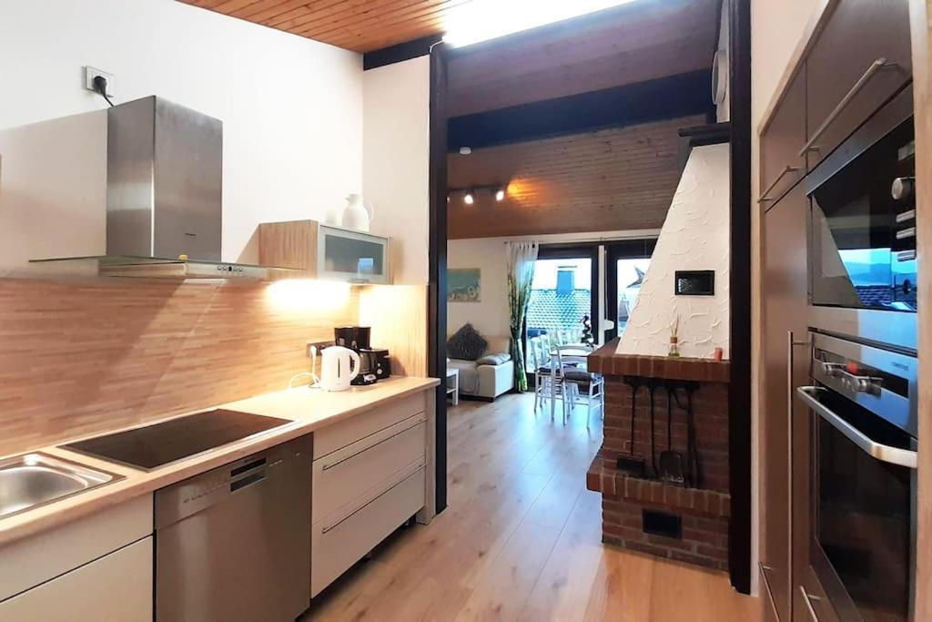 Ferienhaus Lena Im Sauerland Direkt Am Hennesee Meschede Exterior foto